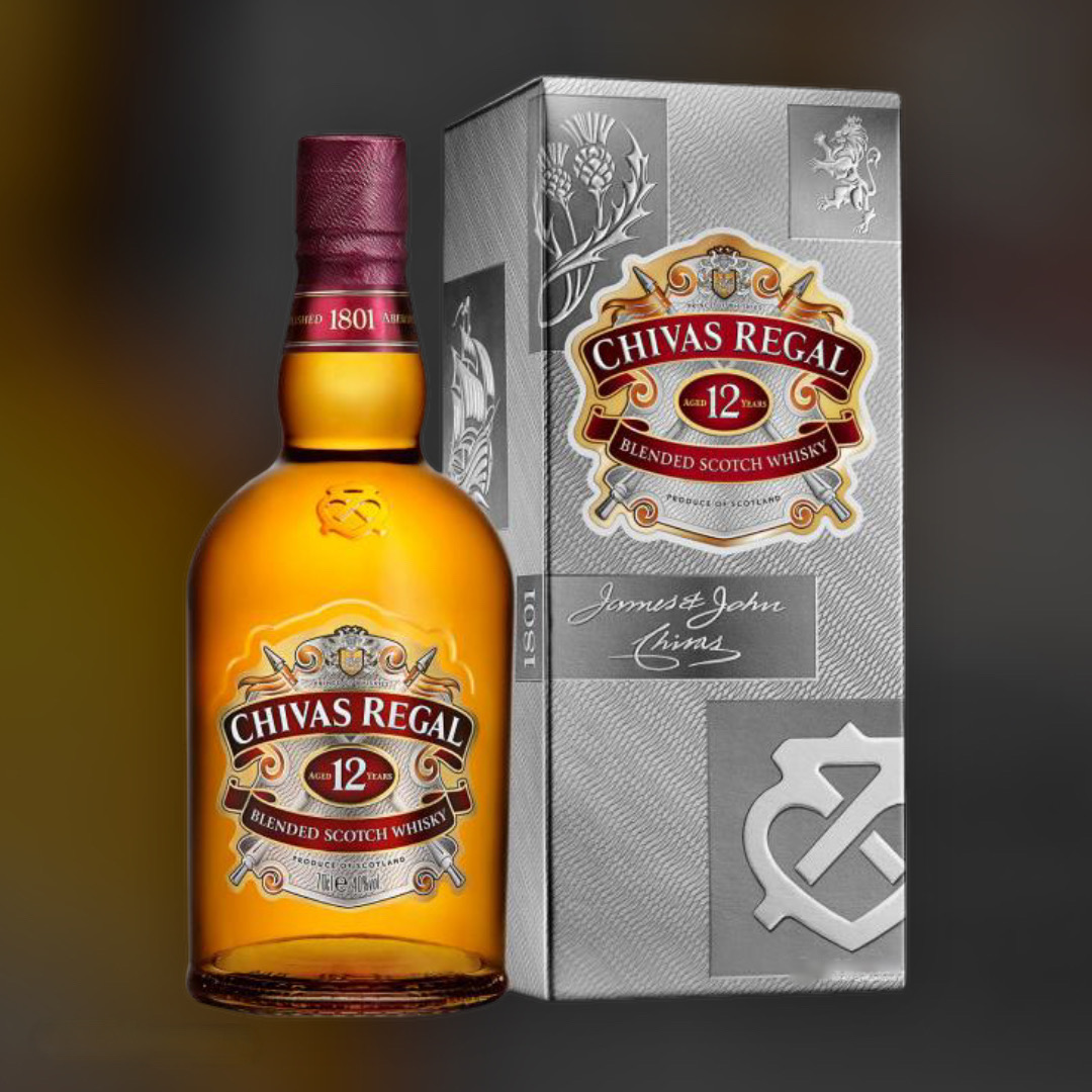 Віскі Chivas Regal 12 років в подарунковій упаковці 40% 0.7 л